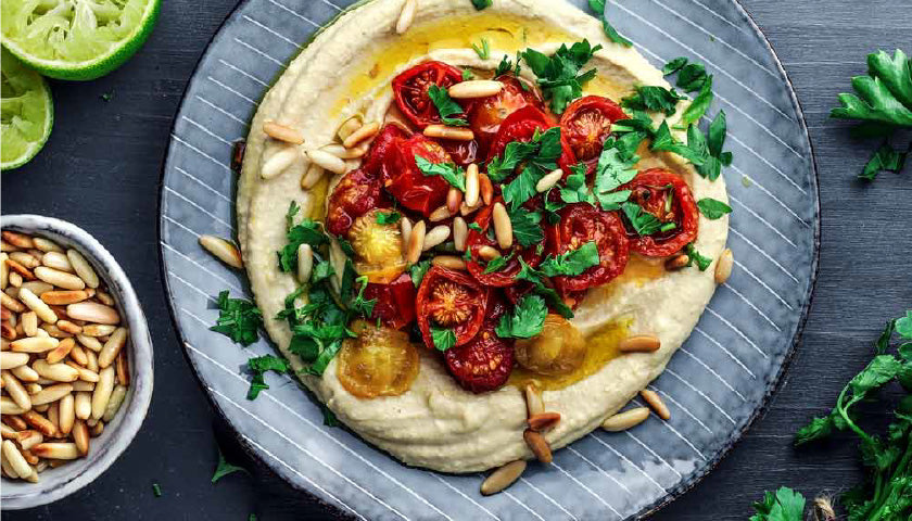 Hummus mit gerösteten Tomaten