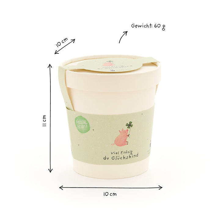 Taza con etiqueta verde, cerdito y trébol, dimensiones 11 cm de alto, 10 cm de diámetro, peso 60 g.