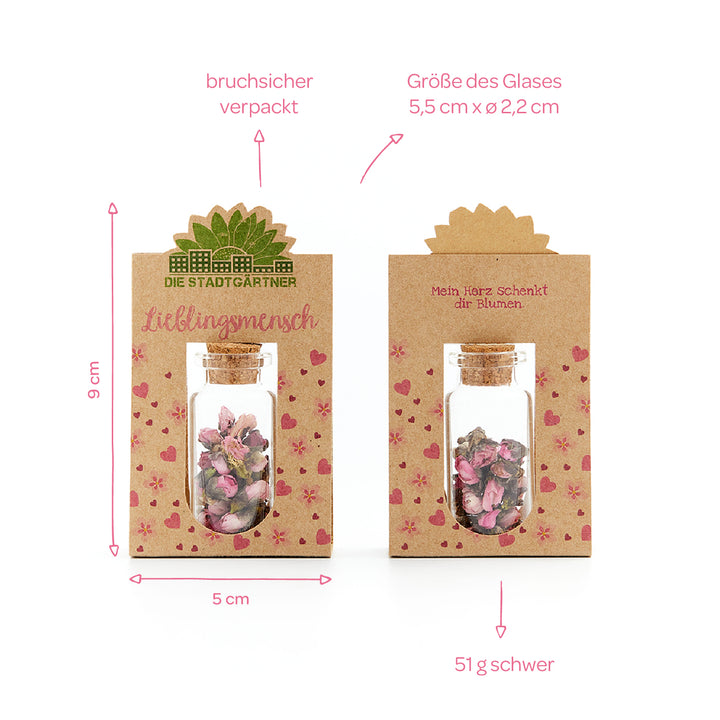 Anverso y reverso de nuestra persona favorita, decorado con corazones grandes y pequeños.