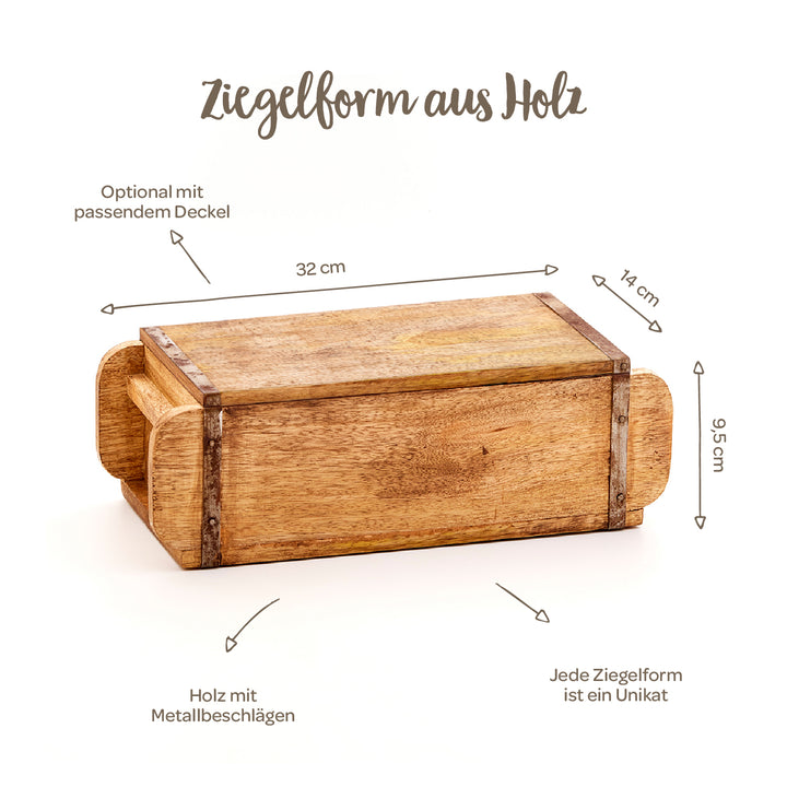 Molde de ladrillo de madera con herrajes metálicos, tapa opcional, dimensiones 32 x 14 x 9,5 cm, cada molde es único.