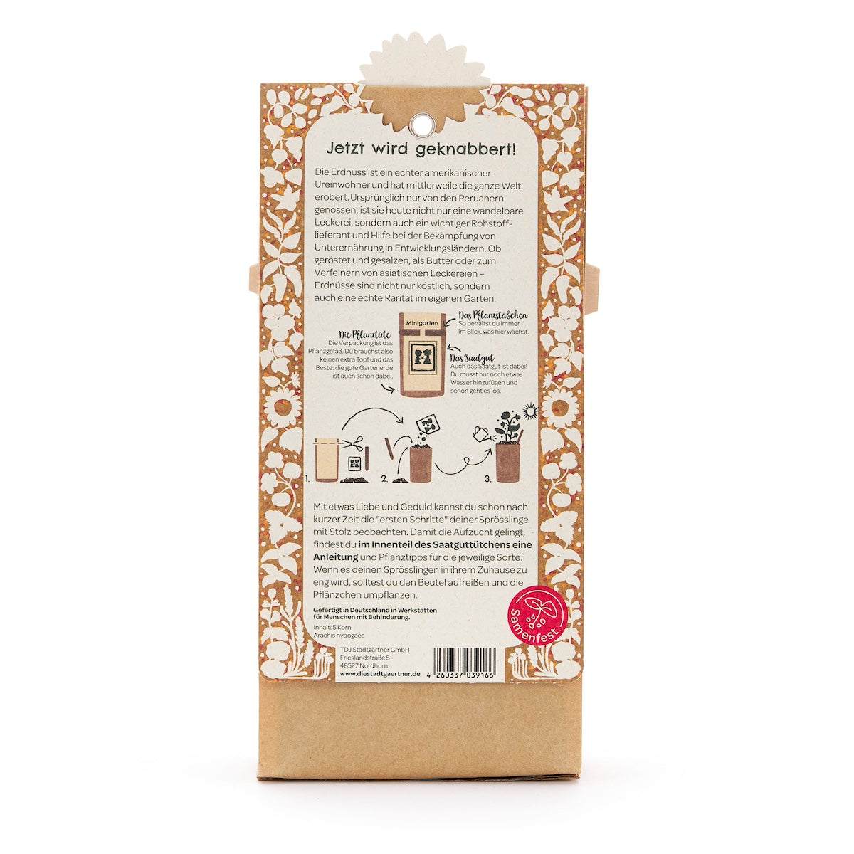 Reverso de un paquete con instrucciones y descripciones para la siembra y el cuidado de las plantas de maní en alemán, decorado con un patrón floral.